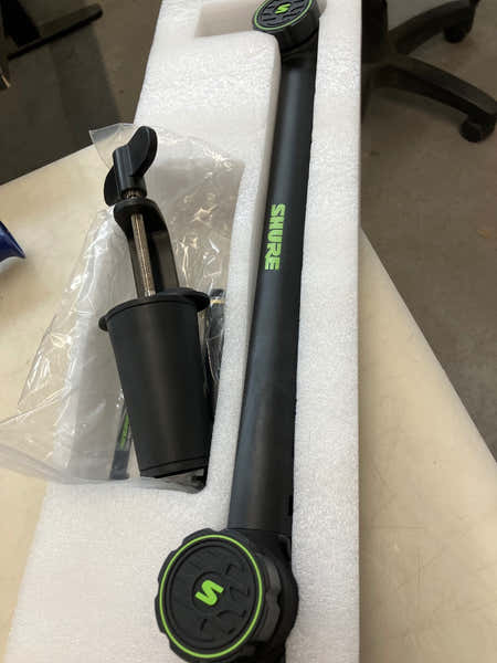 Shure by Gator SH-BROADCAST1 - Stock B