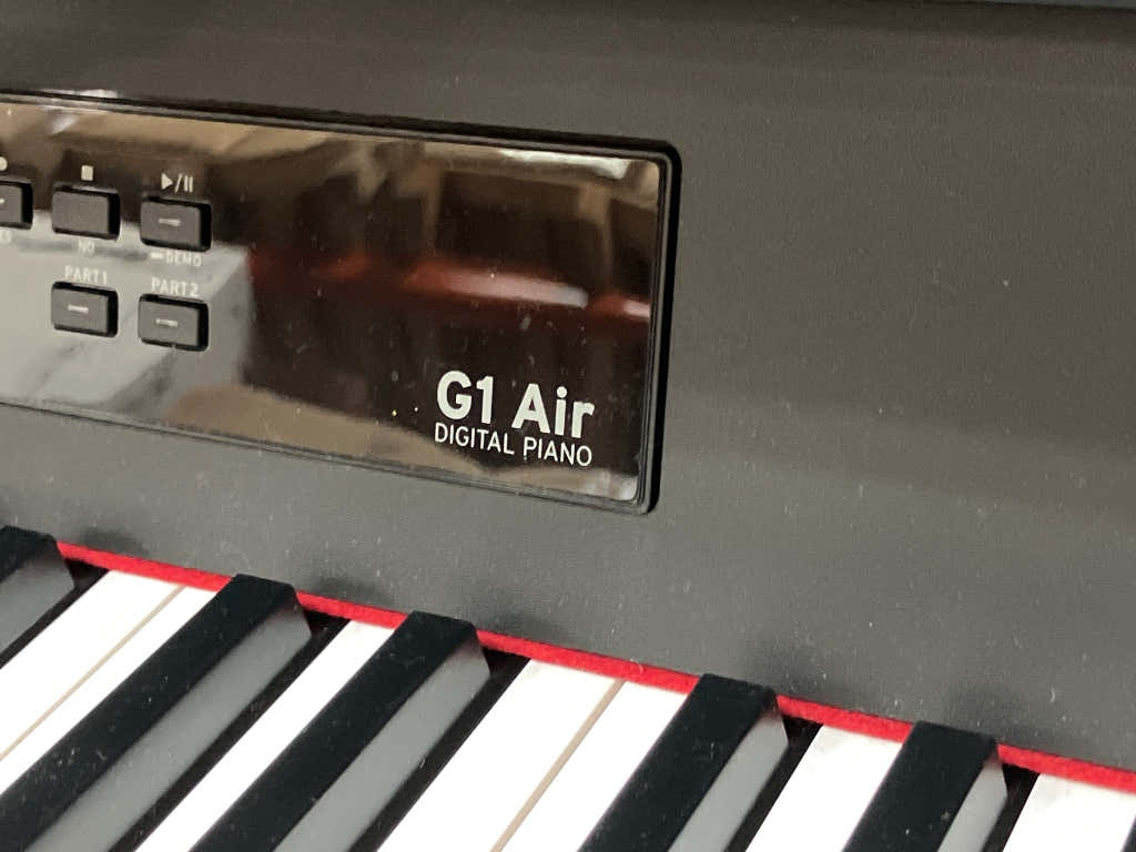 G1B AIR BK - B Stock