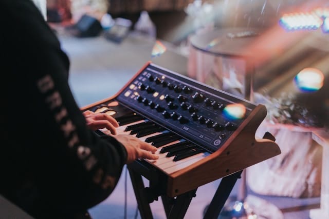 Synth