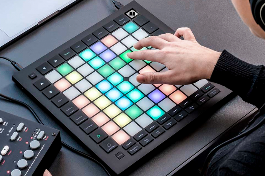 daw controllers
