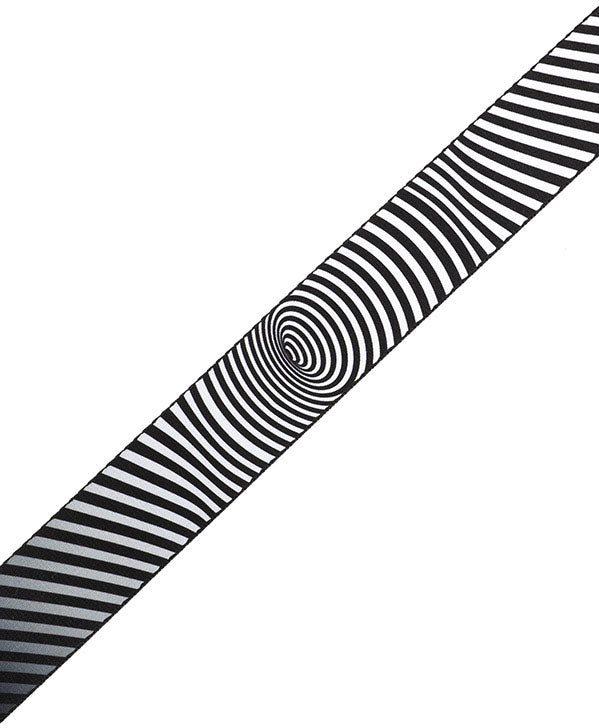 Optical Illusion - Black and White black tips