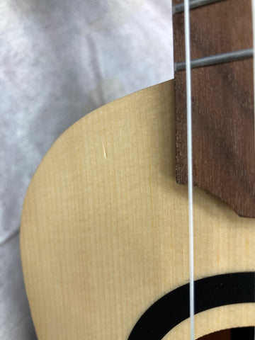Tiki TKU150TE Tenor Ukulele Slim Arched Back - B-Stock