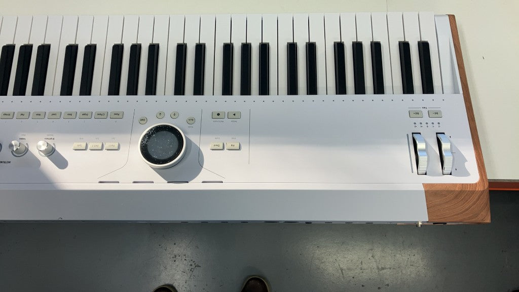 Astrolab 61 White - B-Stock