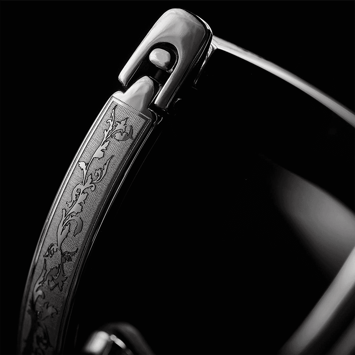 Heritage Guitar Style 3 Wide Silver