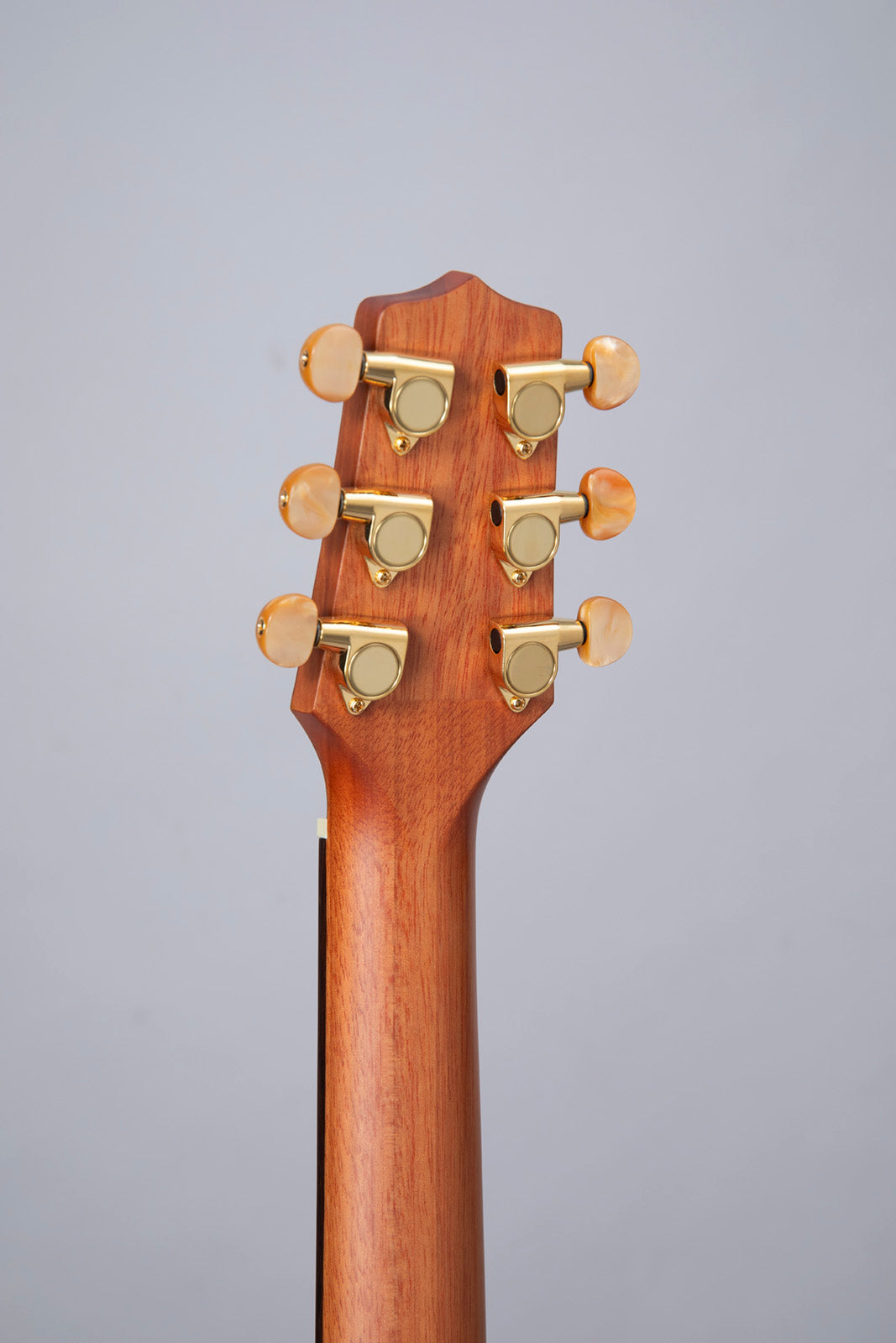 GP3HSE 3/4 Takamini Dreadnought Electro Natural Satin