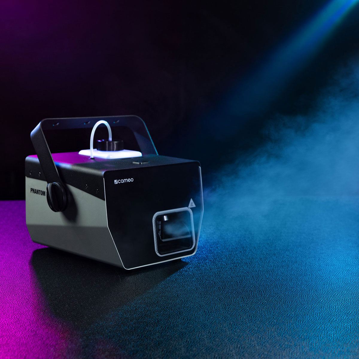 PHANTOM H2 - COMPACT FOG MACHINE WITH TWO-COLOR LIGHTING AND FILL LEVEL INDICATOR
