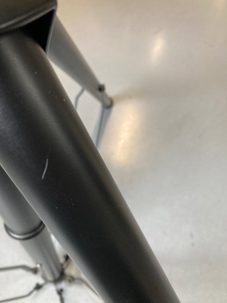 SLS11 SPEAKER STAND - B Stock