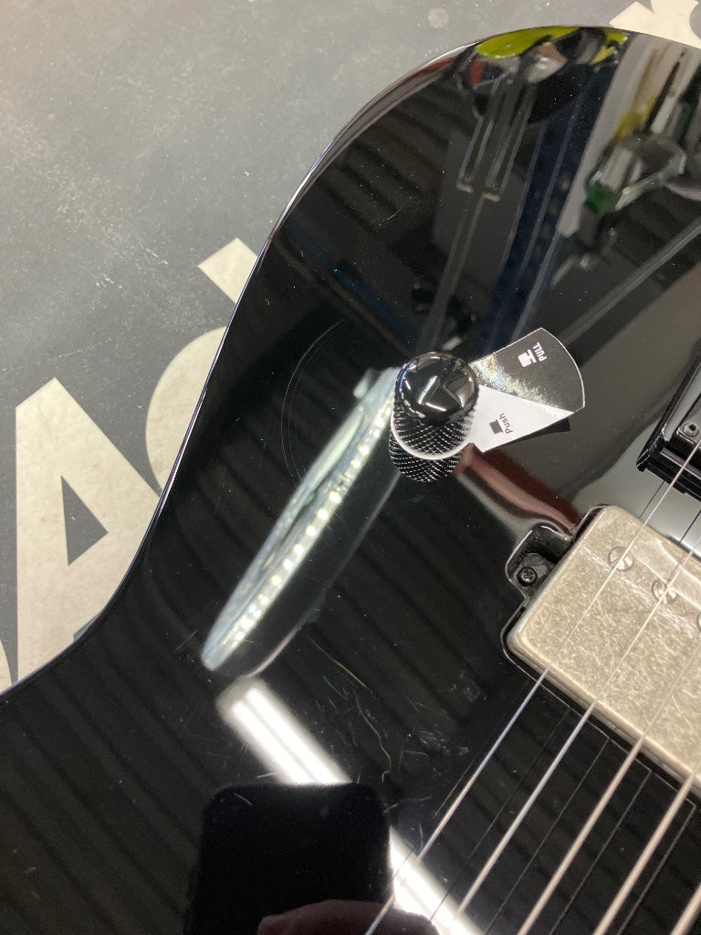 M-201 Baritone Black - B-Stock
