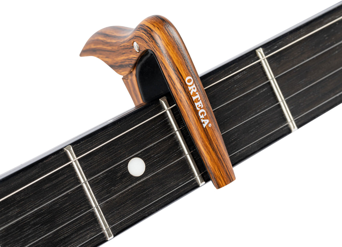 Capo Ortega Ukulele & Banjo Walnut