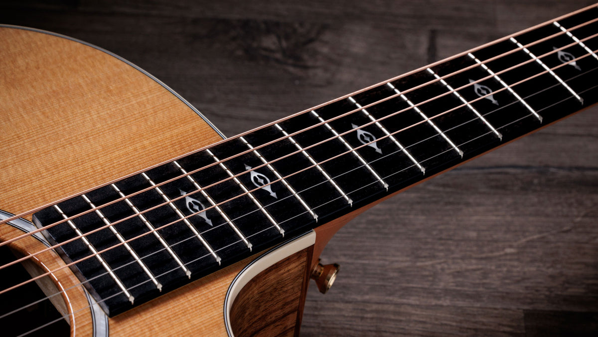 214ce-K DLX Natural Grand Auditorium