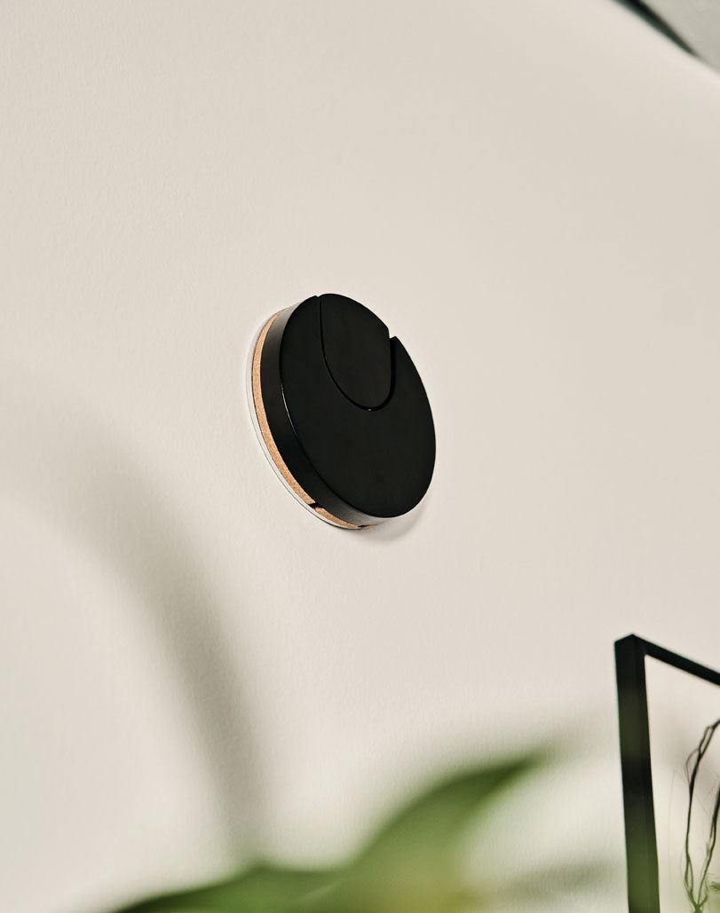 GUITAR WALL MOUNT HANGWITHME BLACK
