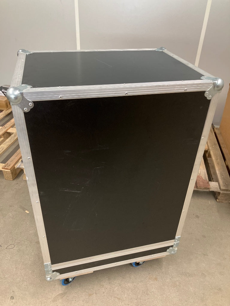 Rootmaster 6X10 900W 4ohms - B-Stock