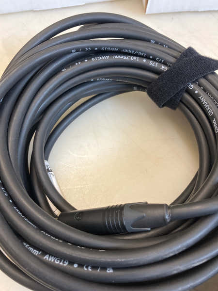 Cordial GUITAR CABLE JACK RIGHT 9 M - B Stock