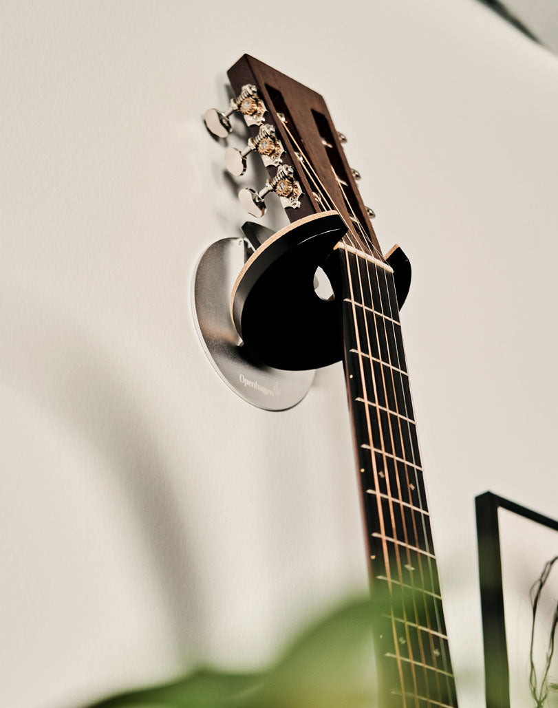 GUITAR WALL MOUNT HANGWITHME BLACK