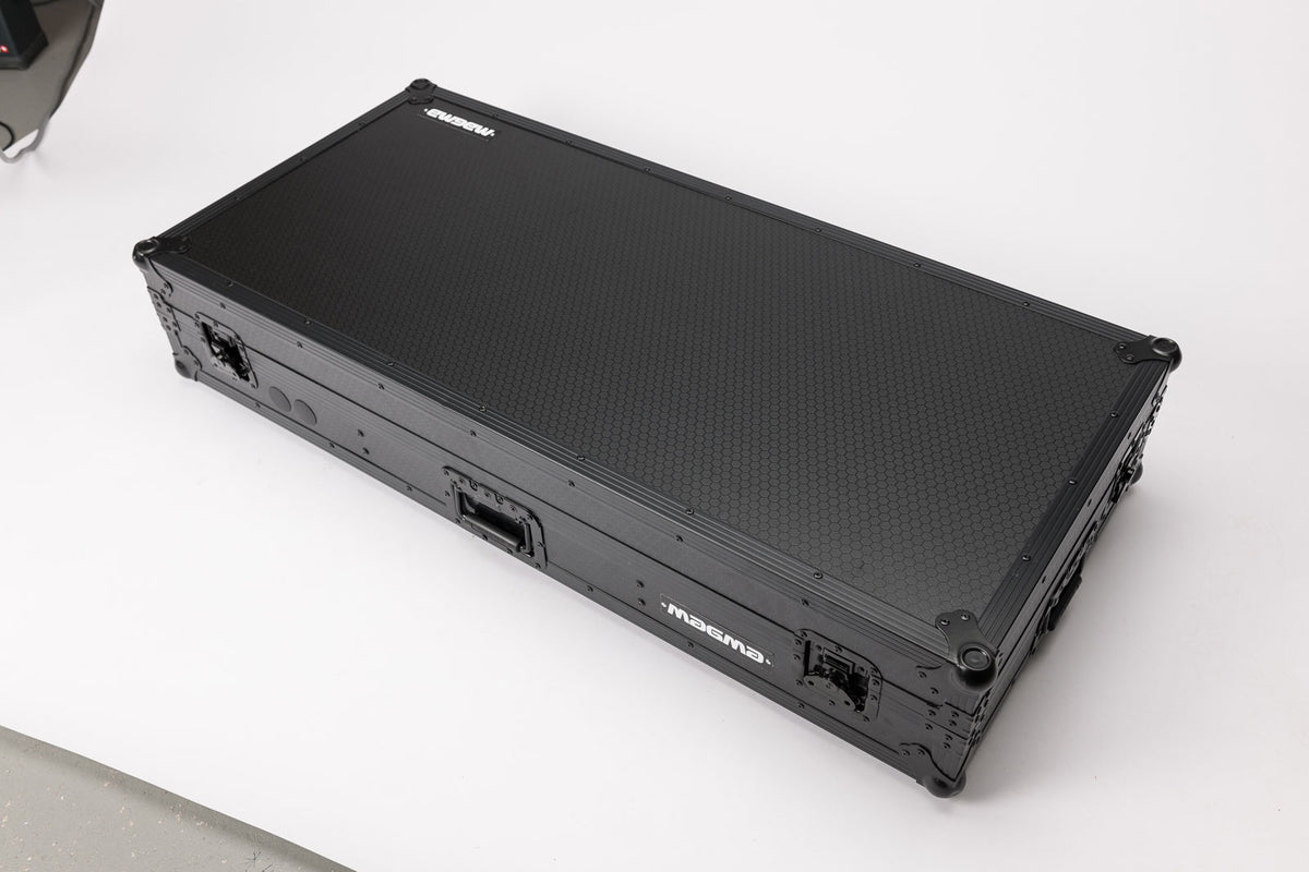 Multi-format case player/mixer (V10/A9) set black/black