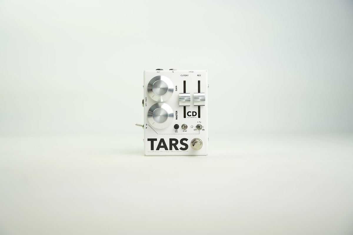 Tars Silver On White