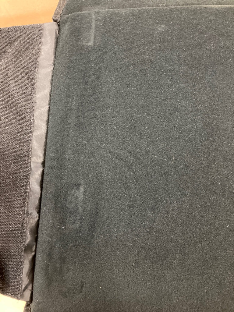 LA112-TOTE - B Stock