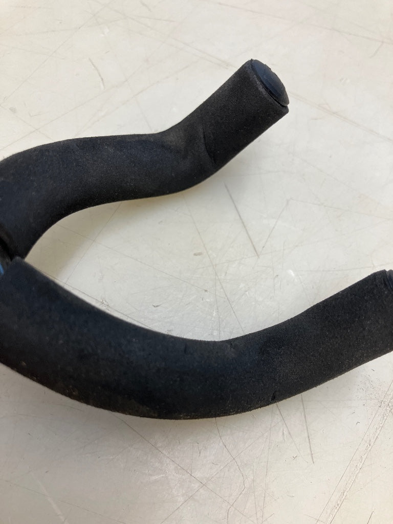 Elite Guitar Hanger Standard Black - B Stock