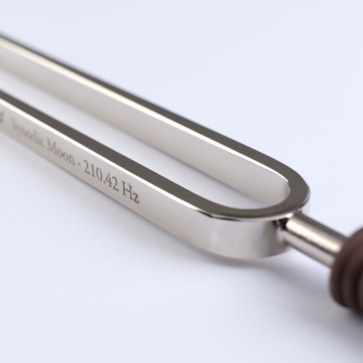 Wellness Tuning Fork - Synodic Moon 210,42 Hz
