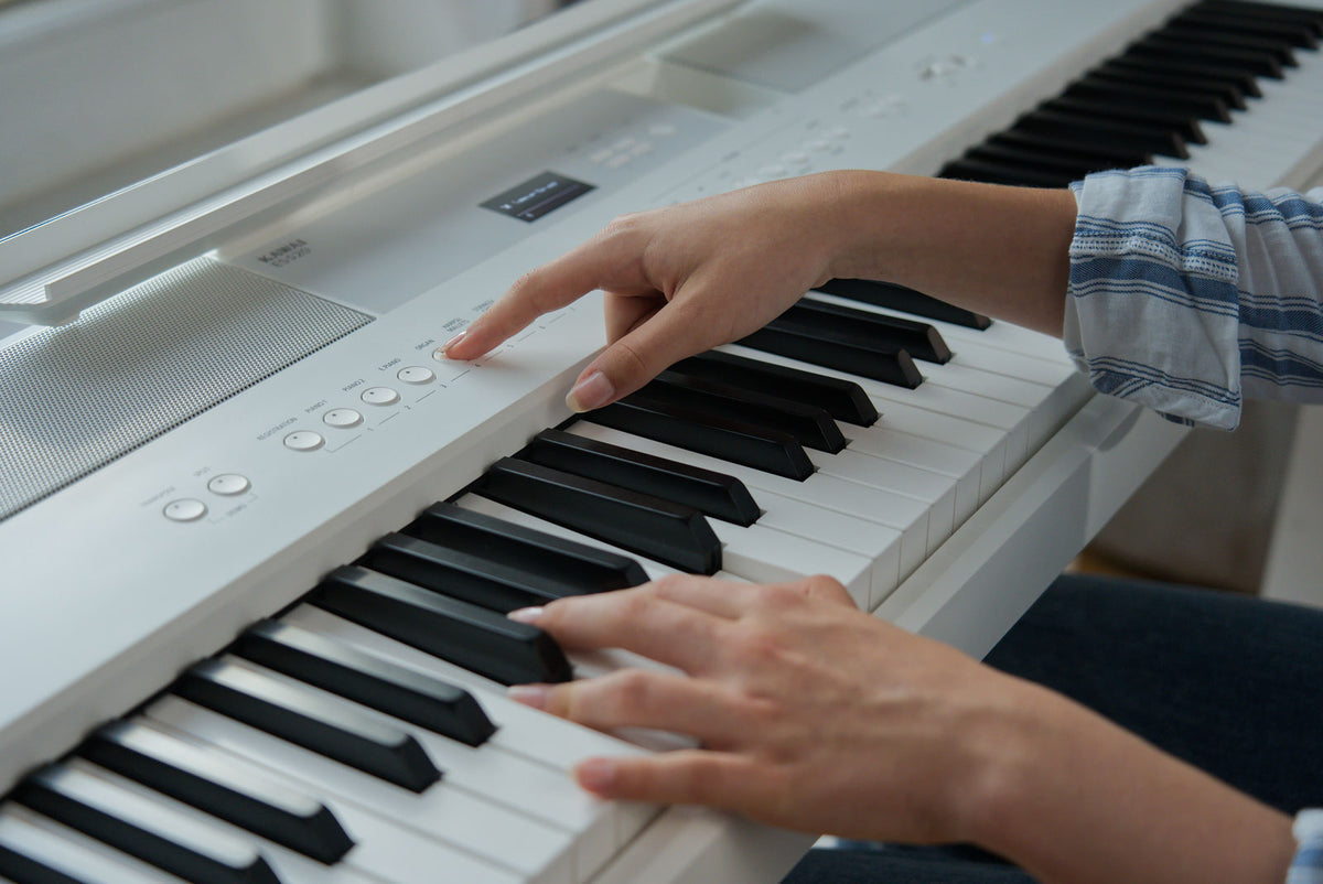 ES-520 White