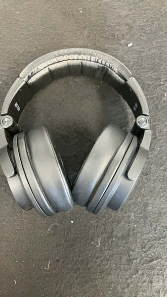 Mackie MC-250 - B-Stock