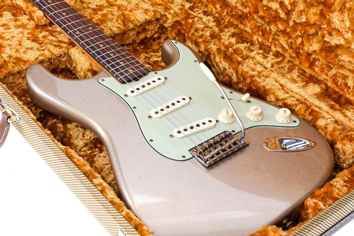 Stratocaster 59 CS RW Journeyman Faded Shoreline Gold