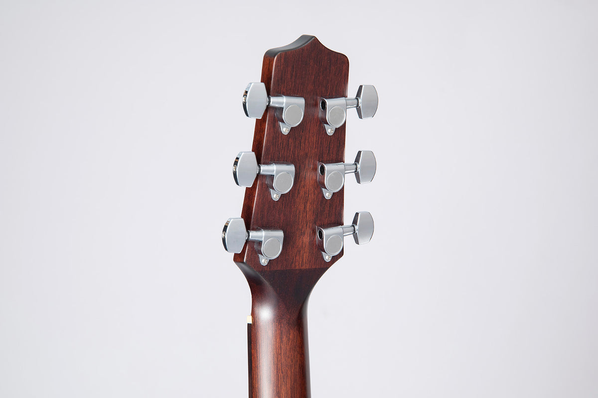GY21E SM New Yorker Satin Molasses