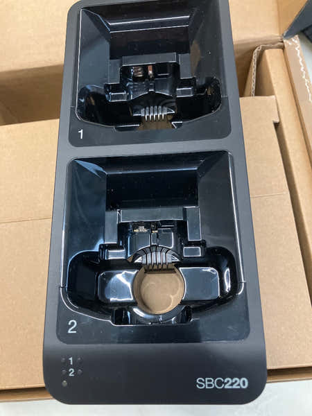 Shure SBC220 - B Stock