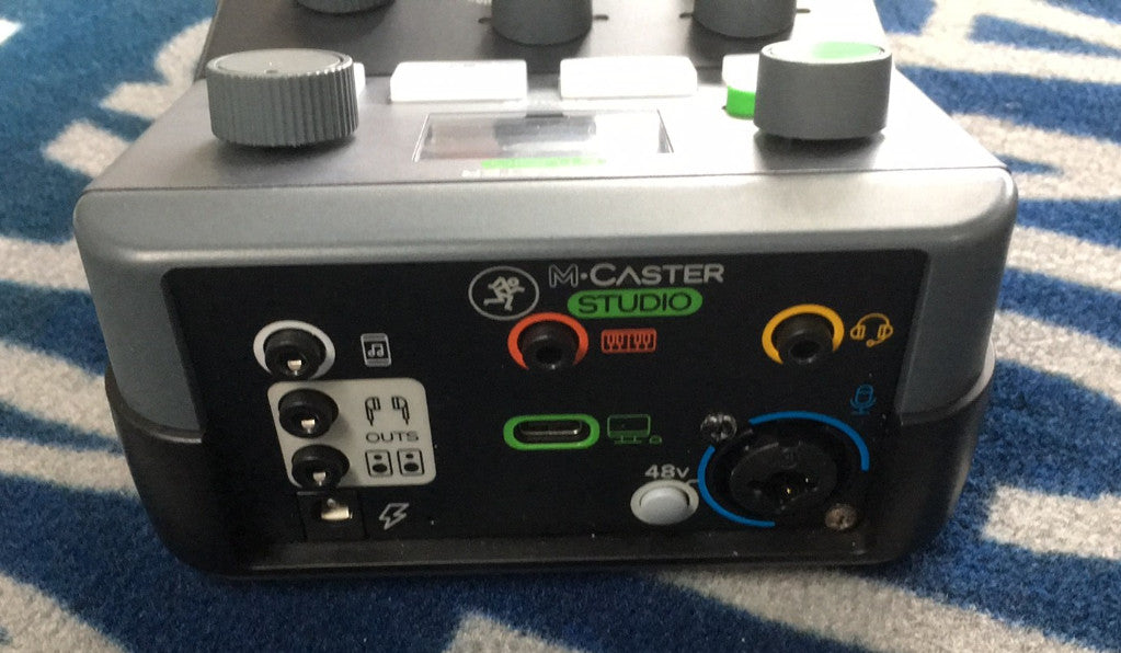 M CASTER STUDIO - B Stock