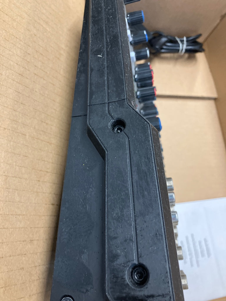 MM8USBFX - B Stock