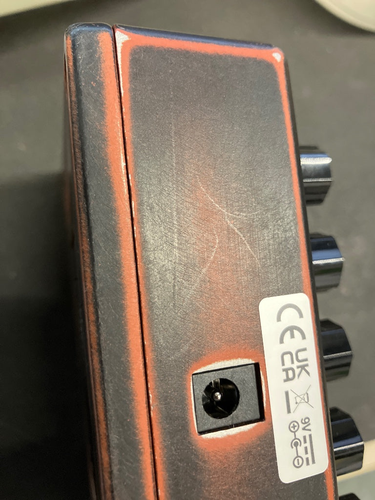 PEDALS OF SIGNATURE EFFECTS SLASH OCTAVE FUZZ - B Stock