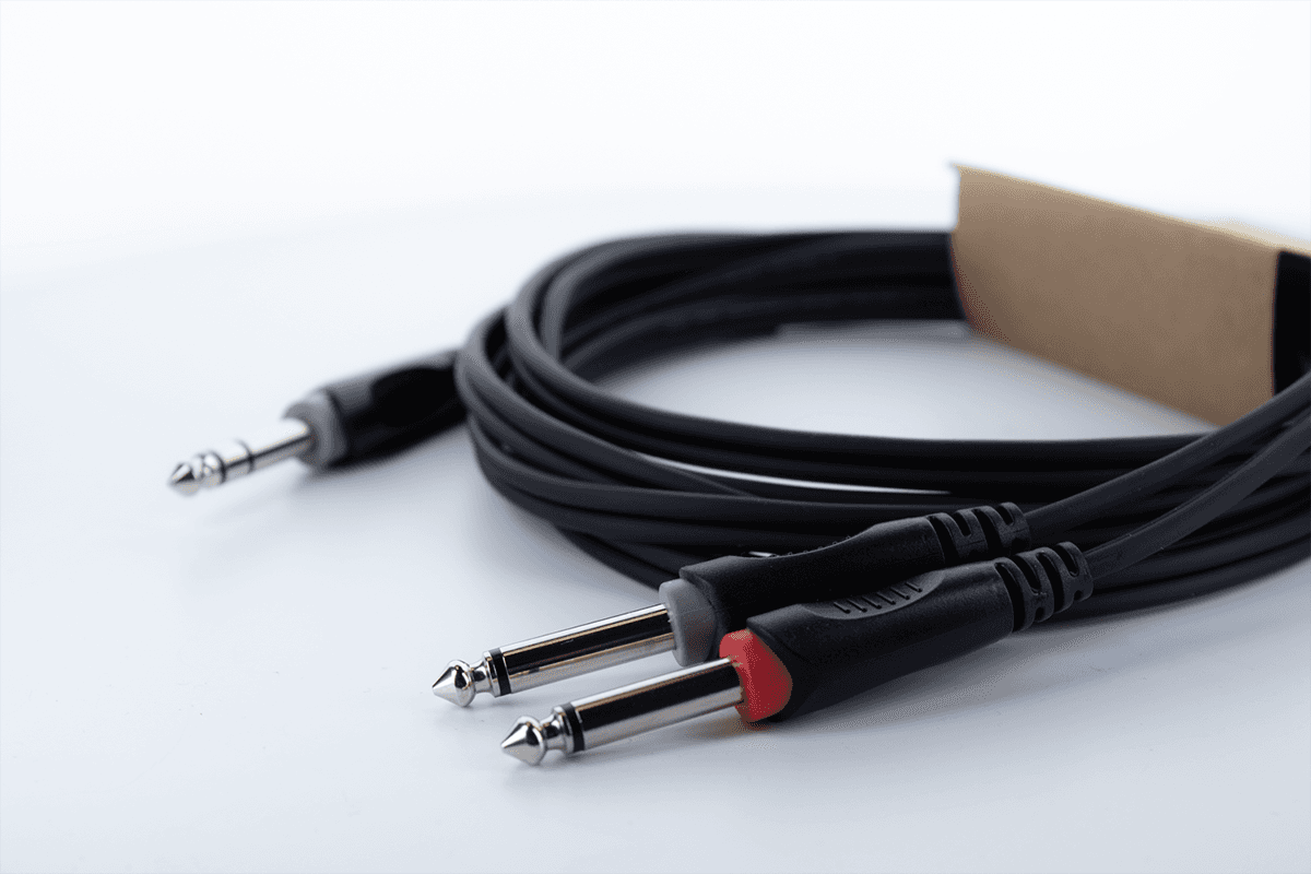 Y-Cable Stereo Male Jack / 2 Male Mono Jacks 3 M
