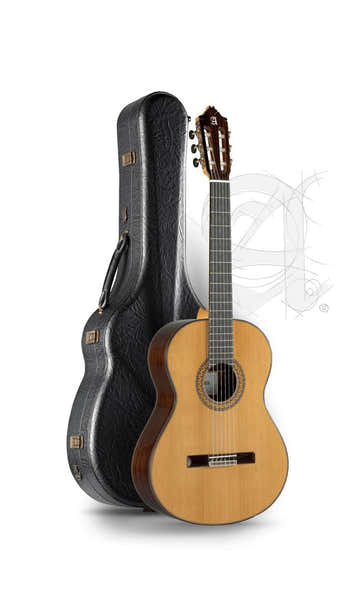 Alhambra Concert 9P 12 1/2 Requinto + 9569 Case