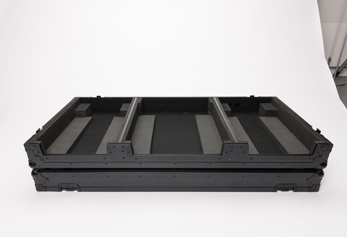 Multi-format case player/mixer (V10/A9) set black/black