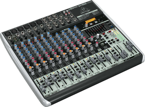 Behringer Xenyx QX1832USB