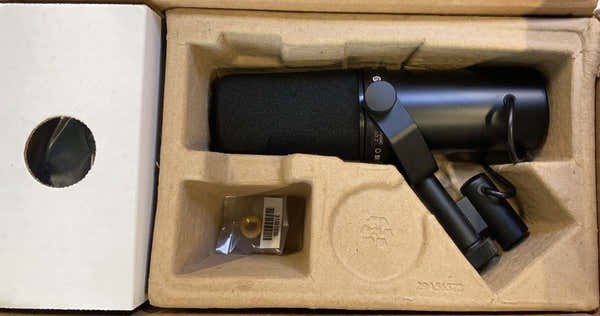 Shure SM7dB - B Stock