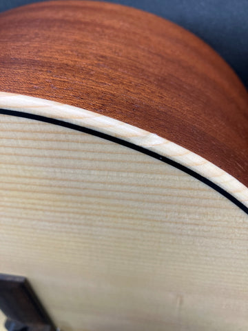 Occitania Oc70-Hit 4/4 Integrated Tuner - B Stock