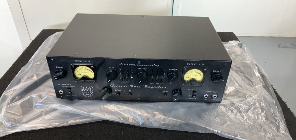 HEAD OF DOOM - GEEZER BUTLER 600W BASS HEAD - B Stock