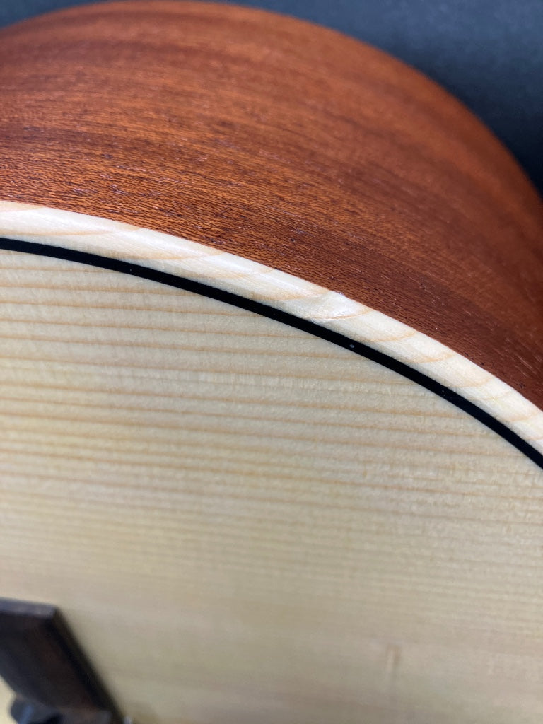 Occitania Oc70-Hit 4/4 Integrated Tuner - B Stock