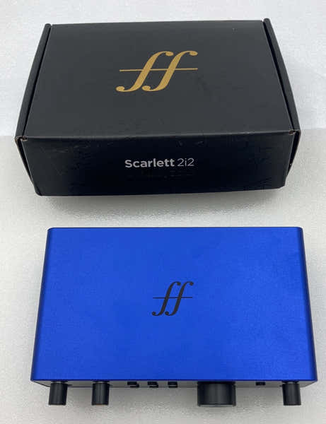 Focusrite Scarlett 2i2 4th Gen Anniversary Edition - B Stock