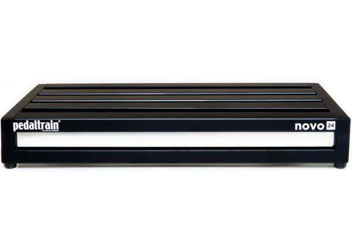 NOVO 24 PEDALBOARD WITH SOFT CASE