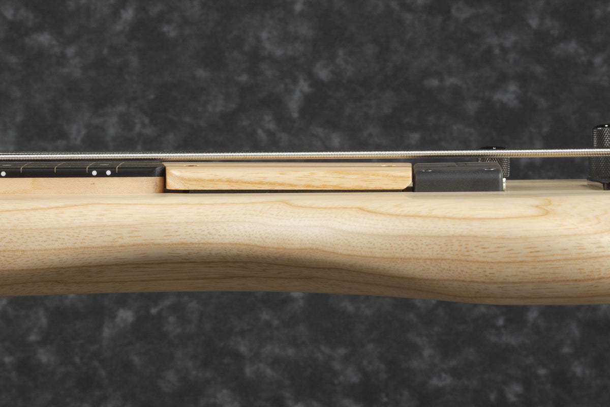 GWB1005-NTF Natural Flat Signature Gary Willis