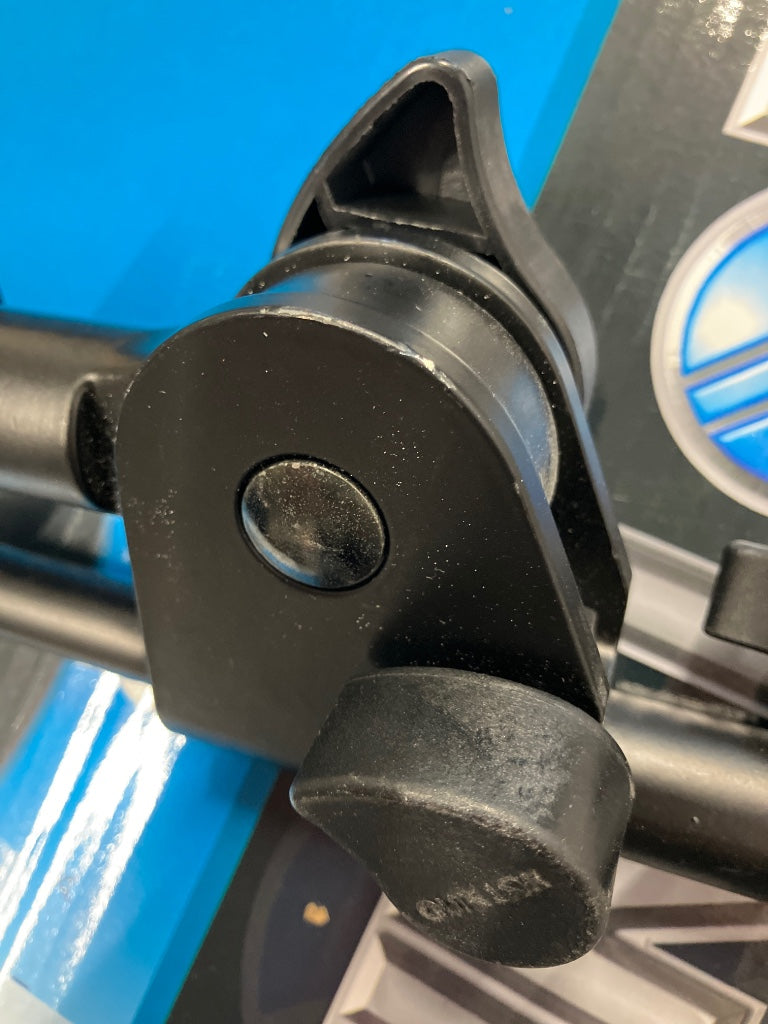 A514 Black Stand - B-Stock