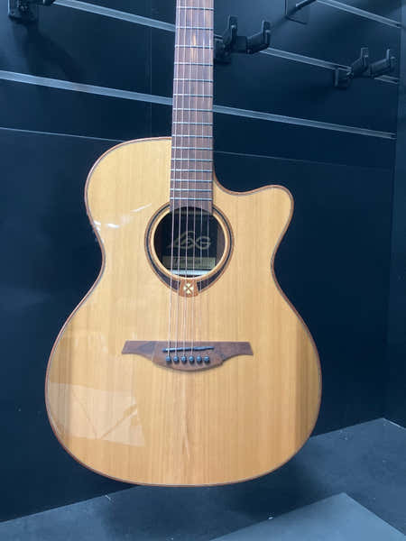 Lâg Tramontane T118Ace Auditorium Cutaway Electro - B Stock